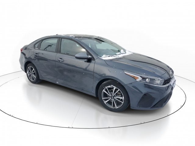 2023 Kia Forte LXS's photo