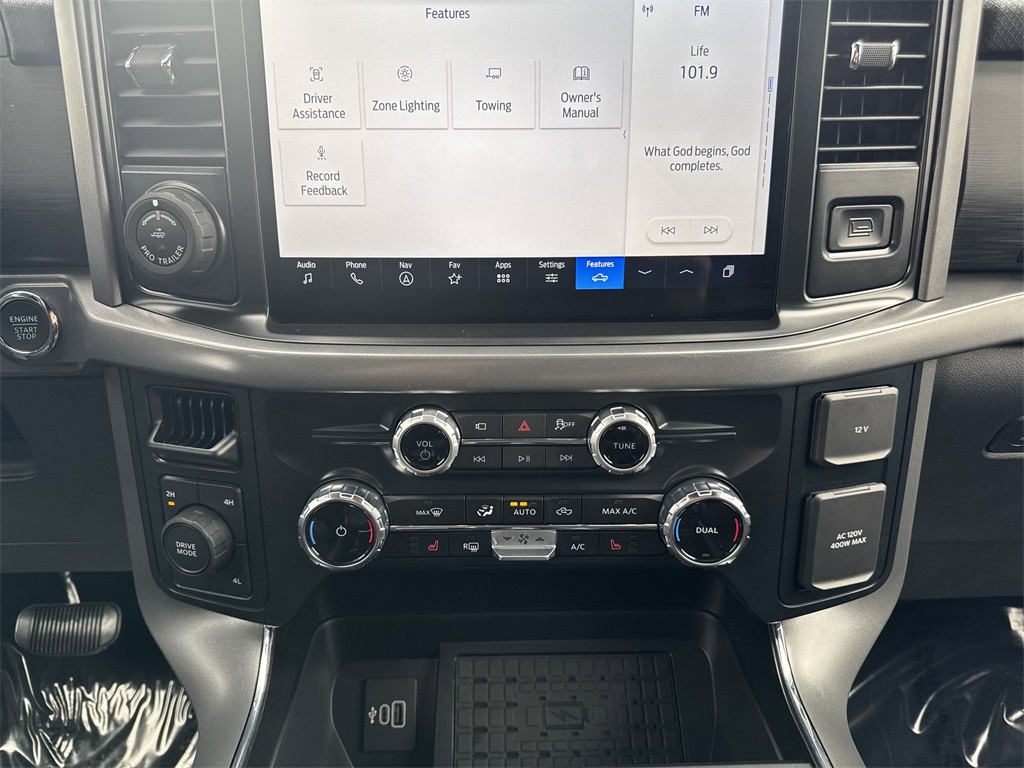 2025 Ford F-150 XLT photo 32