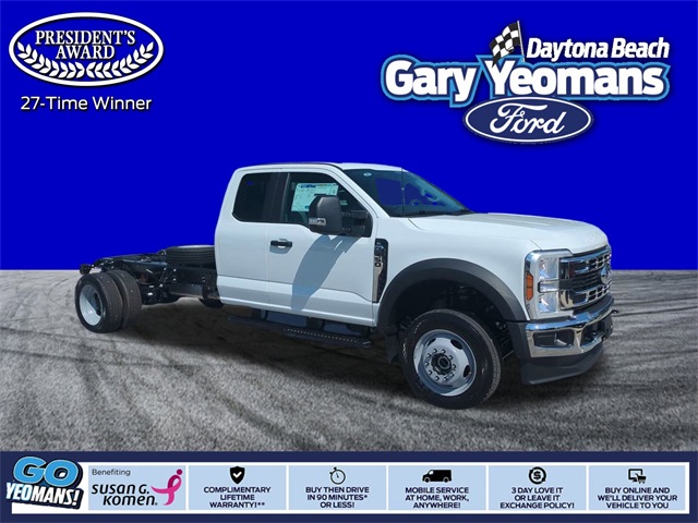 2025 Ford F-450 Super Duty Chassis Cab XL's photo