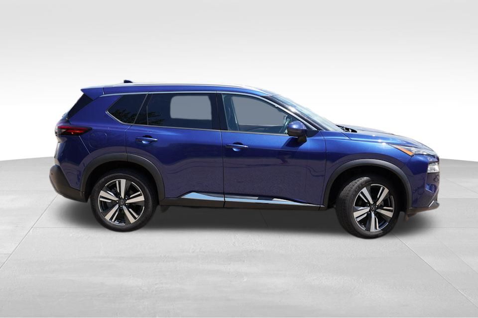 2023 Nissan Rogue SL AWD photo 3
