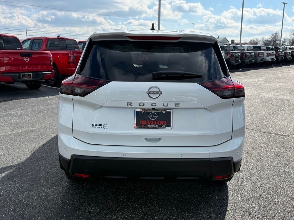 2025 Nissan Rogue S photo 4
