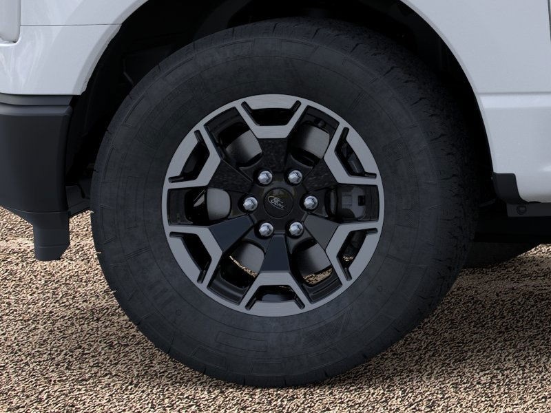 2024 Ford F-150 Lightning photo 17