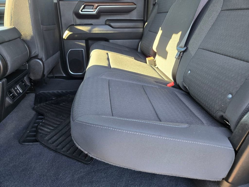 2023 Chevrolet Silverado 1500 LT photo 11