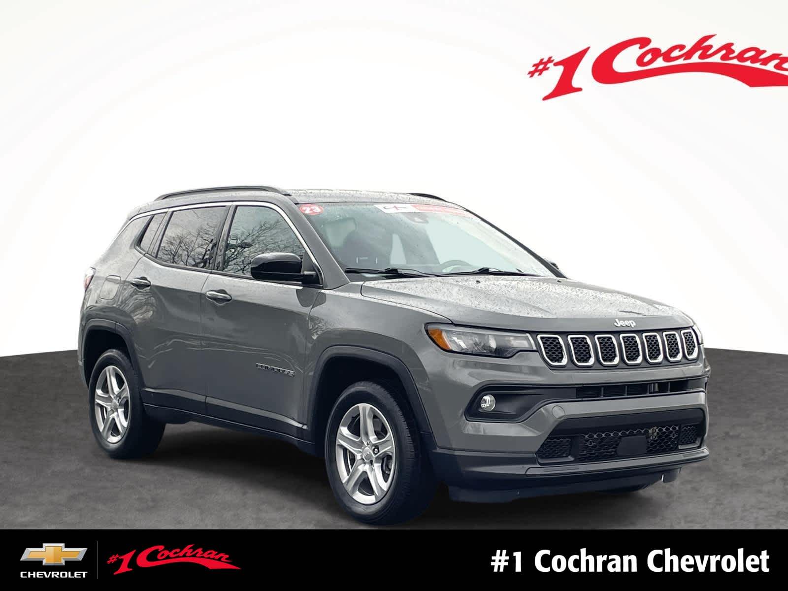 2023 Jeep Compass Latitude's photo