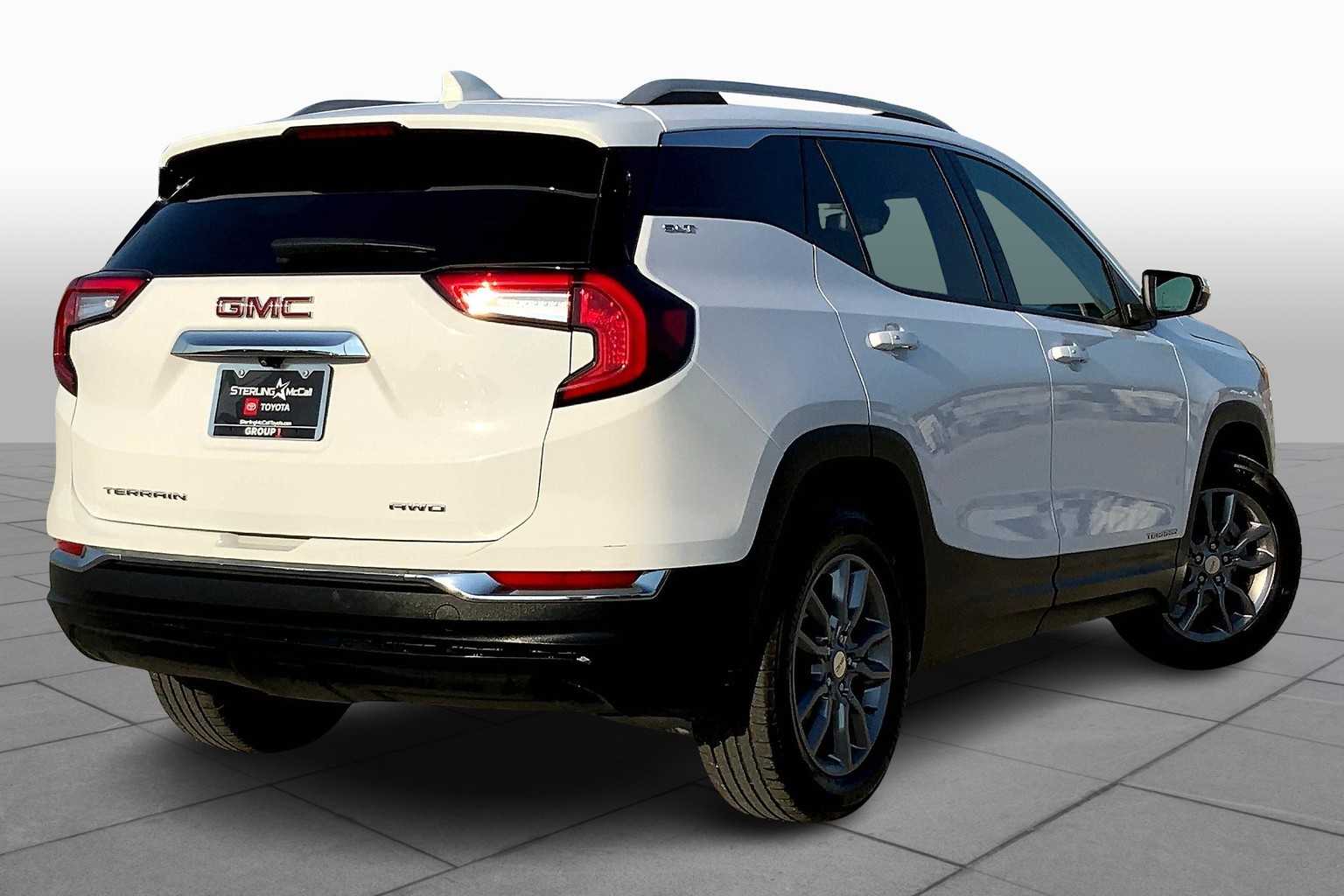 2024 Gmc Terrain SLT photo 11