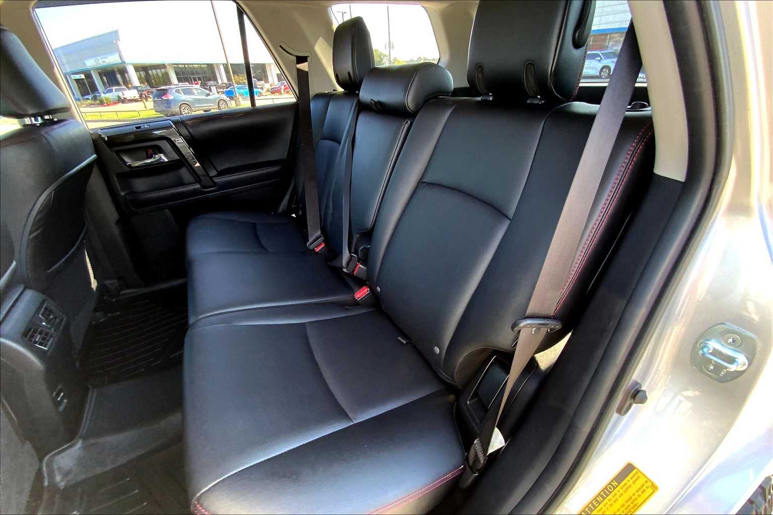 2018 Toyota 4Runner TRD Premium photo 19