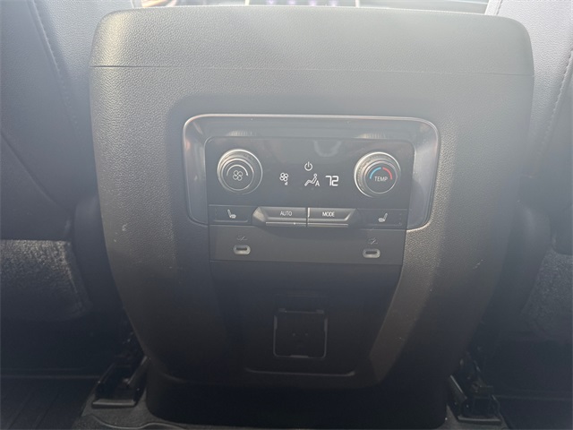 2021 Chevrolet Tahoe High Country photo 16