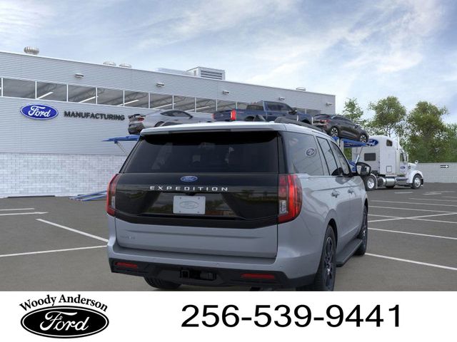 2025 Ford Expedition photo 8