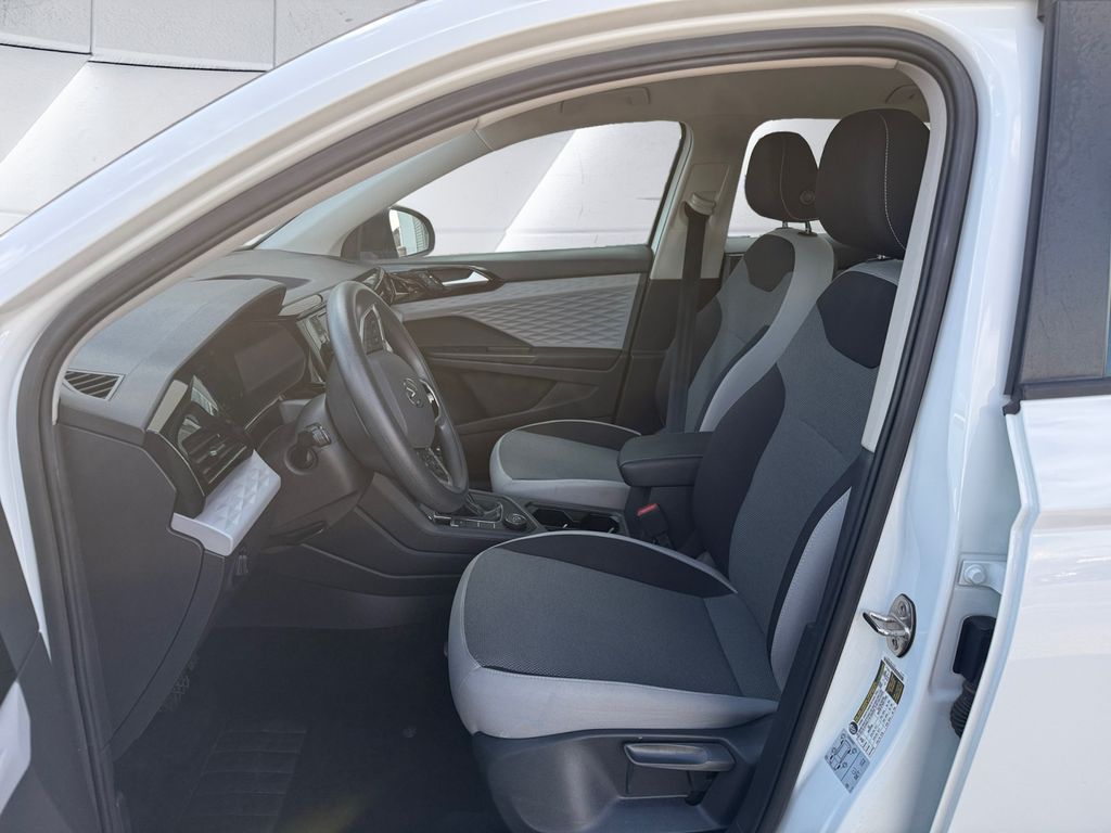 2022 Volkswagen Taos S photo 7