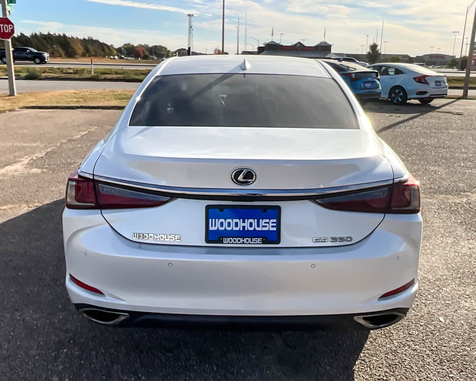 2023 Lexus ES 350 photo 6