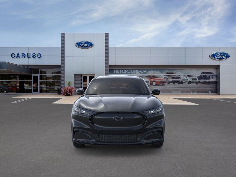 2025 Ford Mustang Mach-E Premium photo 5