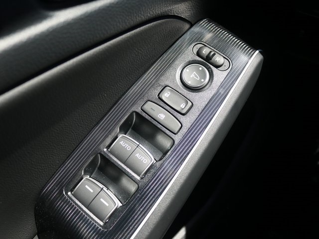2026 Honda Civic Hatchback Hybrid Sport Touring photo 17