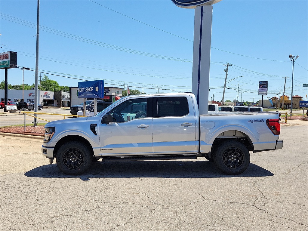 2025 Ford F-150 XLT photo 3