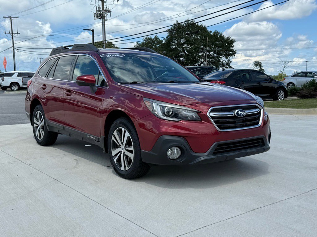 2018 Subaru Outback Limited photo 2