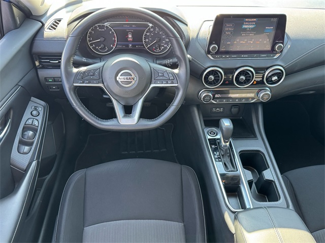 2020 Nissan Sentra SV photo 11