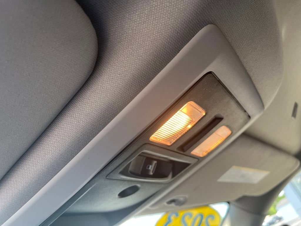 2023 Ram 1500 Classic SLT photo 16