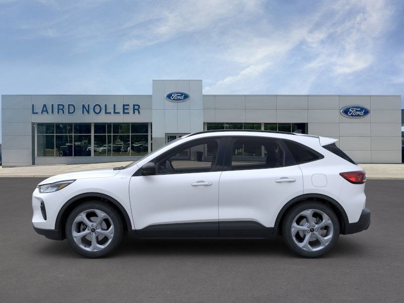 2025 Ford Escape ST-Line photo 3