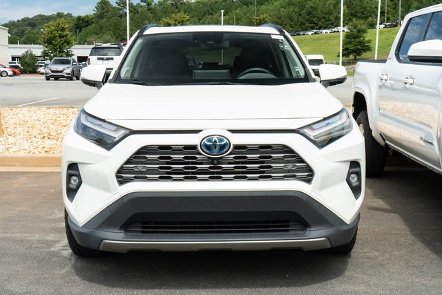 2022 Toyota RAV4 Hybrid Limited photo 2