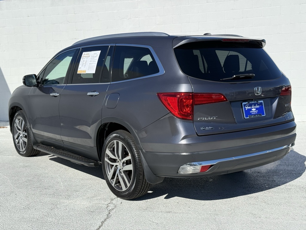 2017 Honda Pilot Touring photo 4