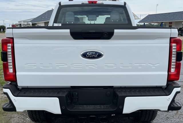2025 Ford F-250 XL photo 4