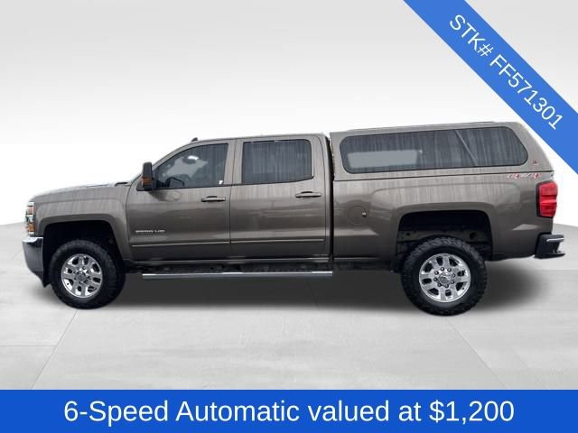 2015 Chevrolet Silverado 2500HD LT photo 4