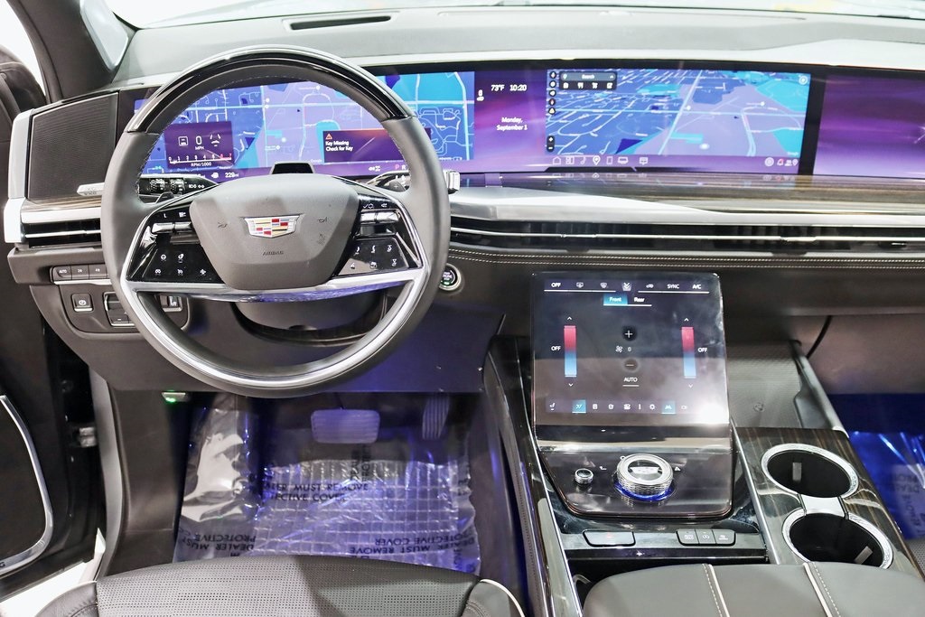 2025 Cadillac Escalade Premium Luxury photo 16