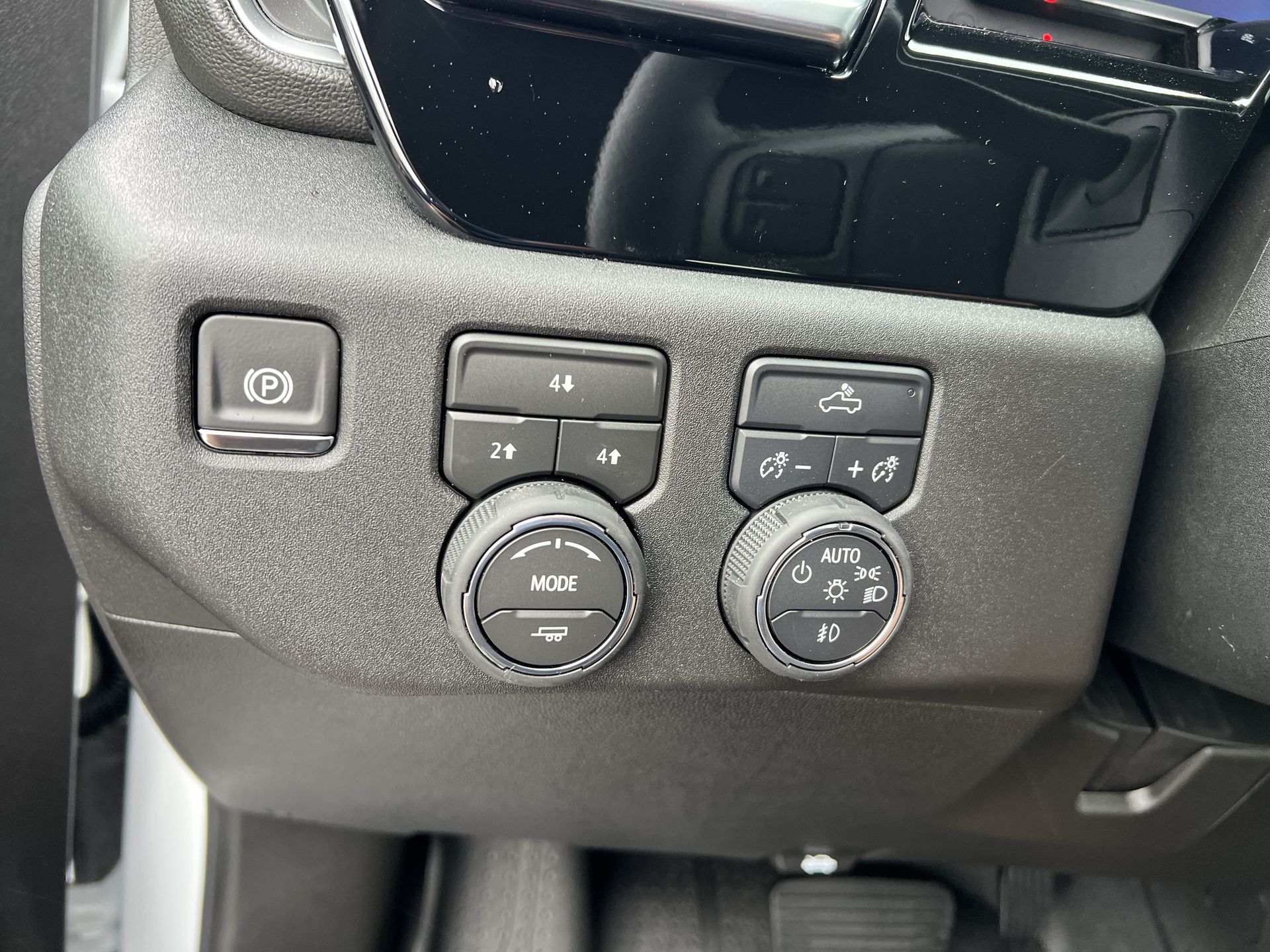 2026 Chevrolet Silverado 2500HD LT photo 13