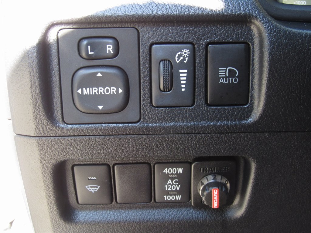 2020 Toyota 4Runner SR5 photo 30