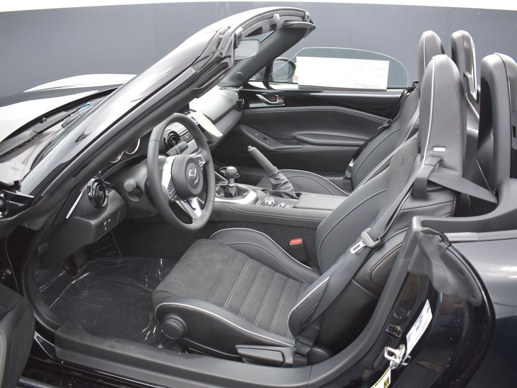 2025 Mazda MX-5 Miata Miata photo 17