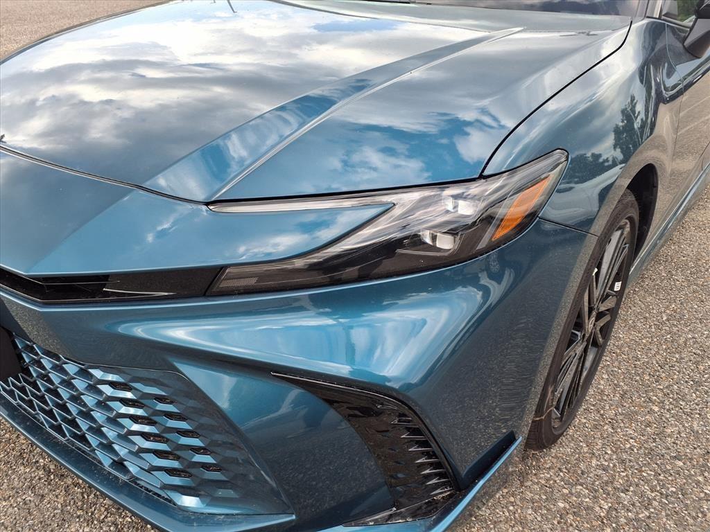 2025 Toyota Camry XSE photo 3