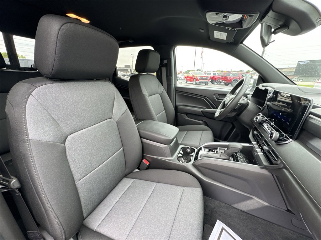2025 Chevrolet Colorado LT photo 22
