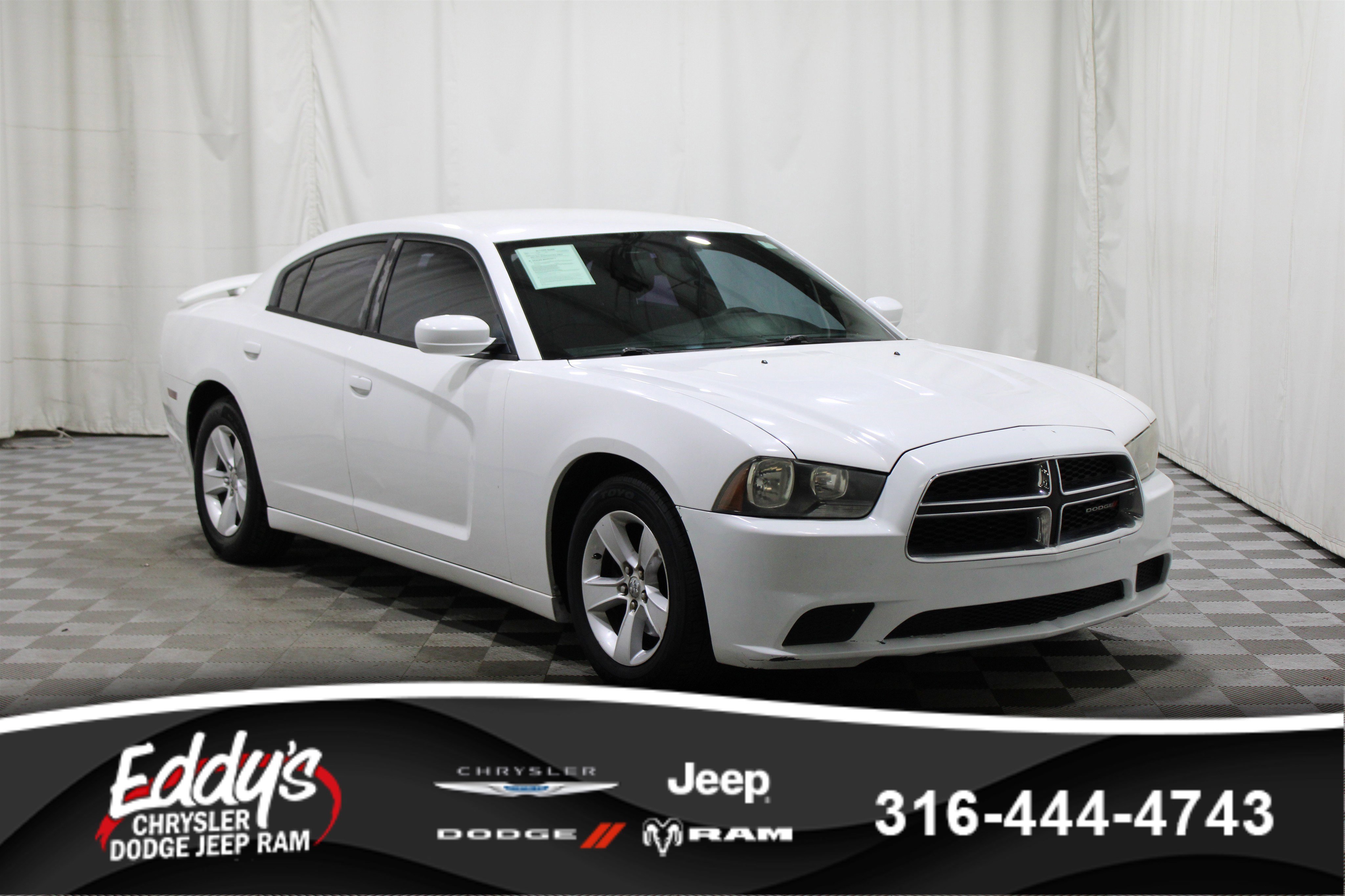 2013 Dodge Charger SE's photo