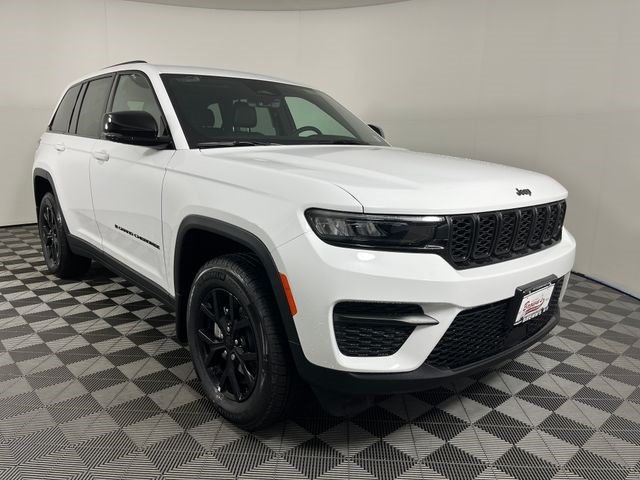 2025 Jeep Grand Cherokee Altitude X photo 4