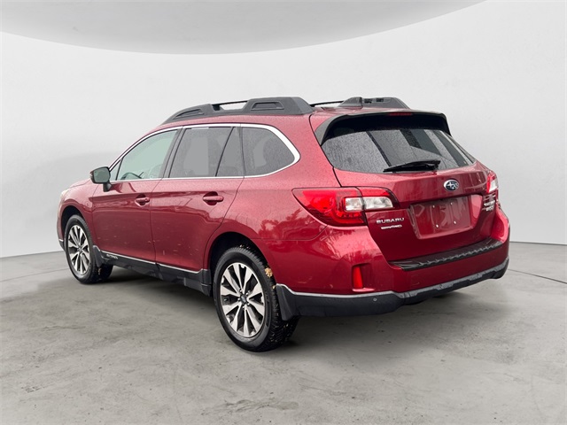 2017 Subaru Outback 2.5i Limited photo 2
