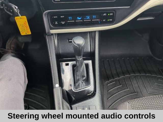 2016 Scion iM Base photo 2