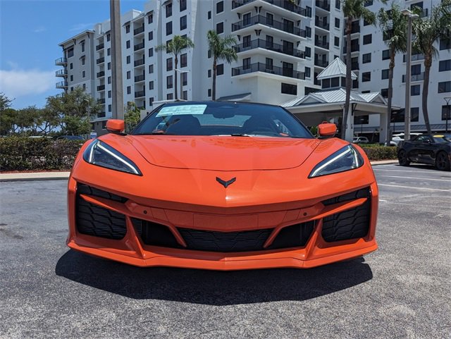 2025 Chevrolet Corvette E-Ray 3LZ photo 3