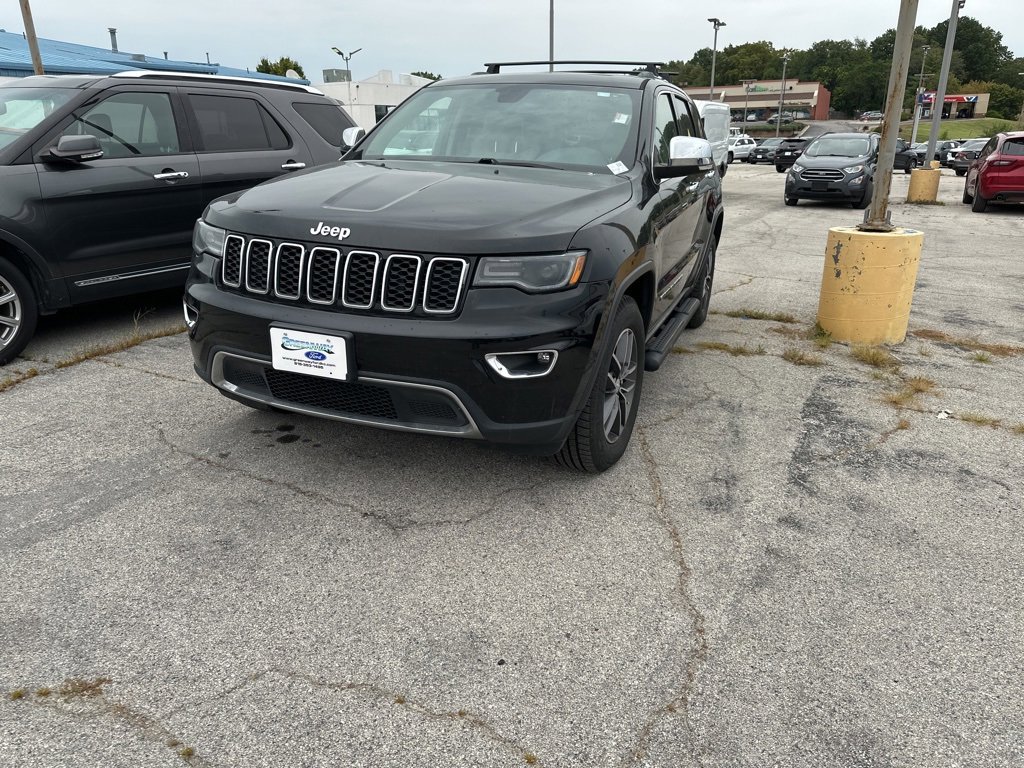 Used 2018 Jeep Grand Cherokee Limited with VIN 1C4RJFBG0JC128742 for sale in Kansas City