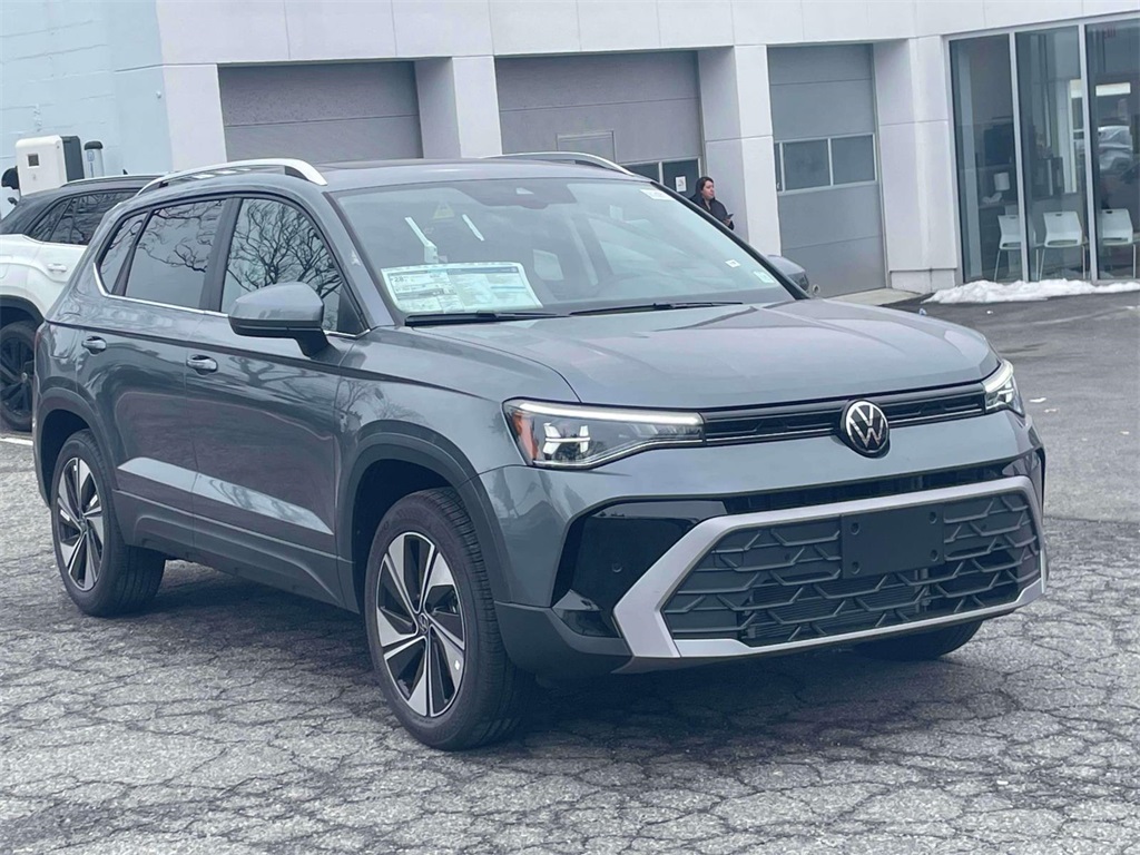 2026 Volkswagen Taos SE's photo
