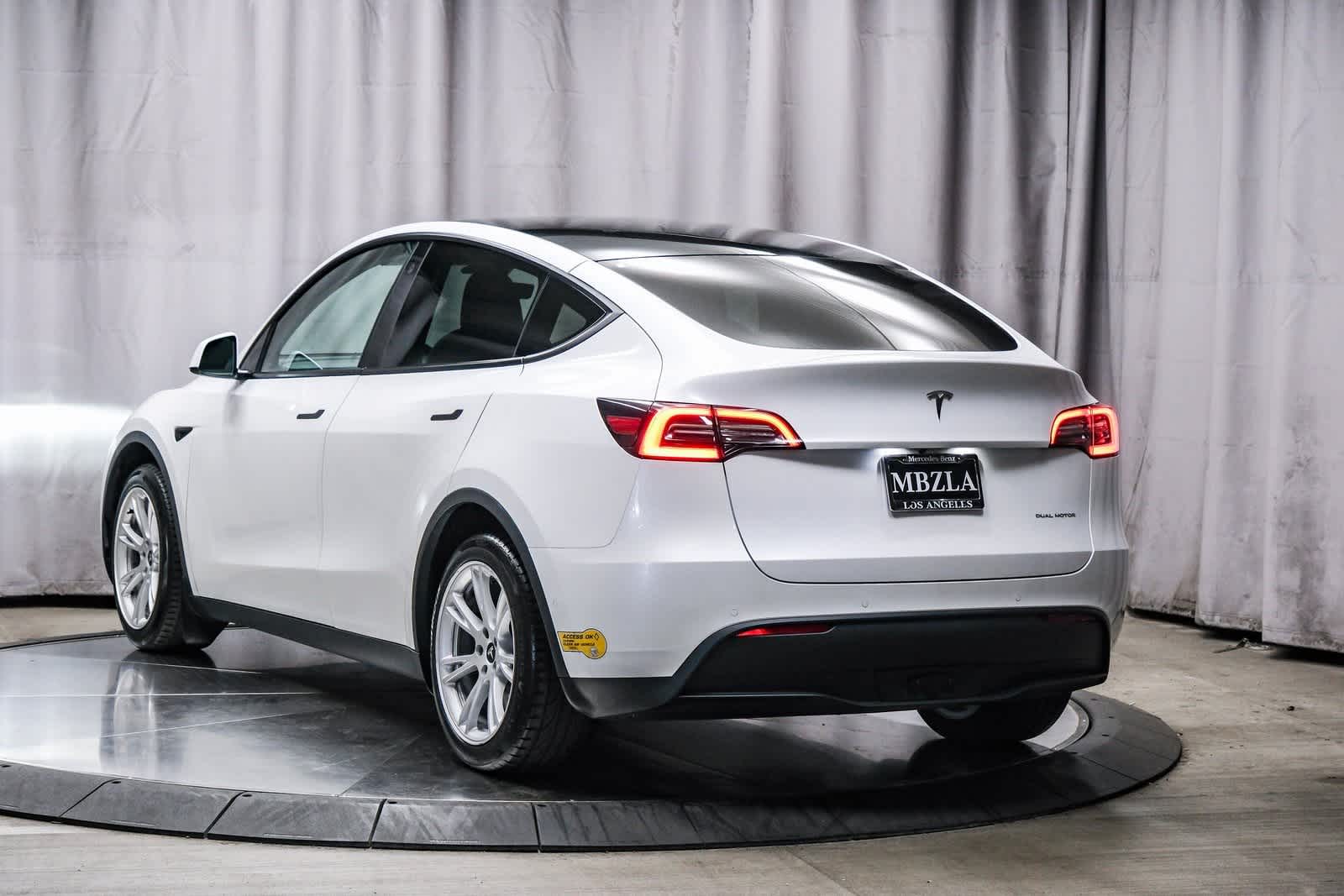 Used 2021 Tesla Model Y Long Range with VIN 5YJYGDEE0MF090560 for sale in Los Angeles, CA