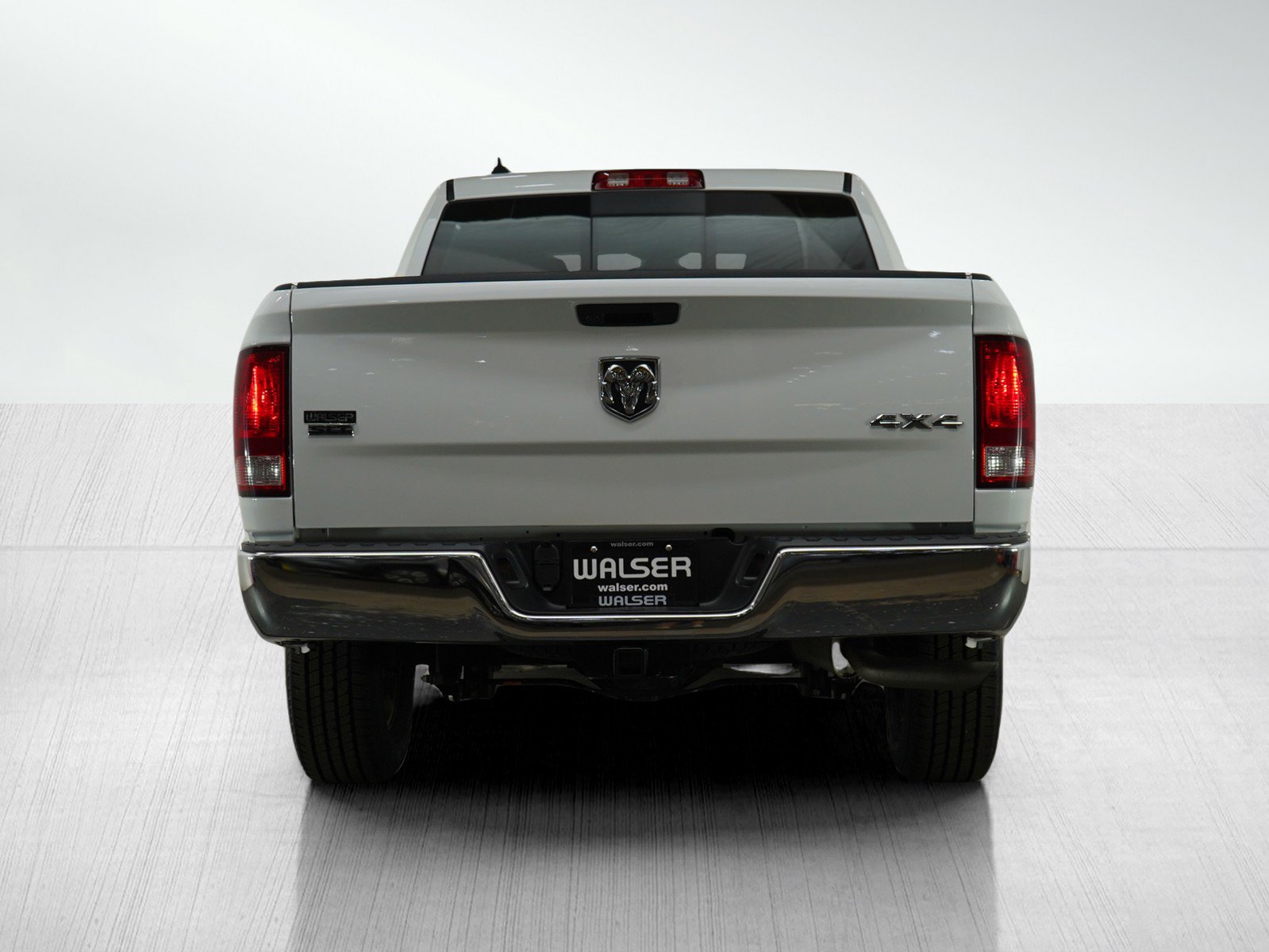 2023 Ram 1500 Classic SLT photo 4