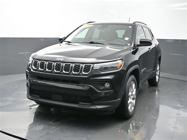 2024 Jeep Compass Latitude Lux's photo