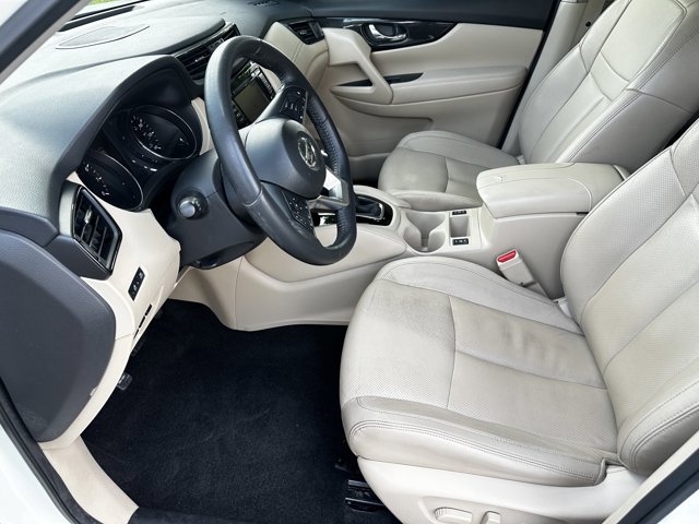 2018 Nissan Rogue SL photo 3