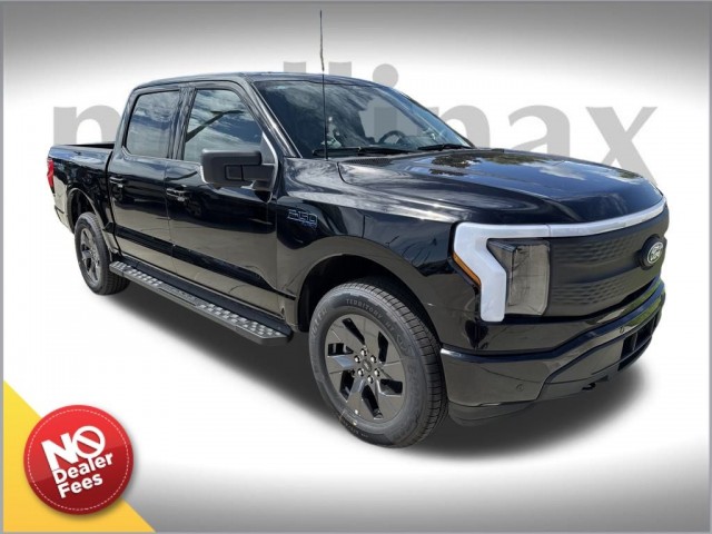 2025 Ford F-150 Lightning Flash's photo