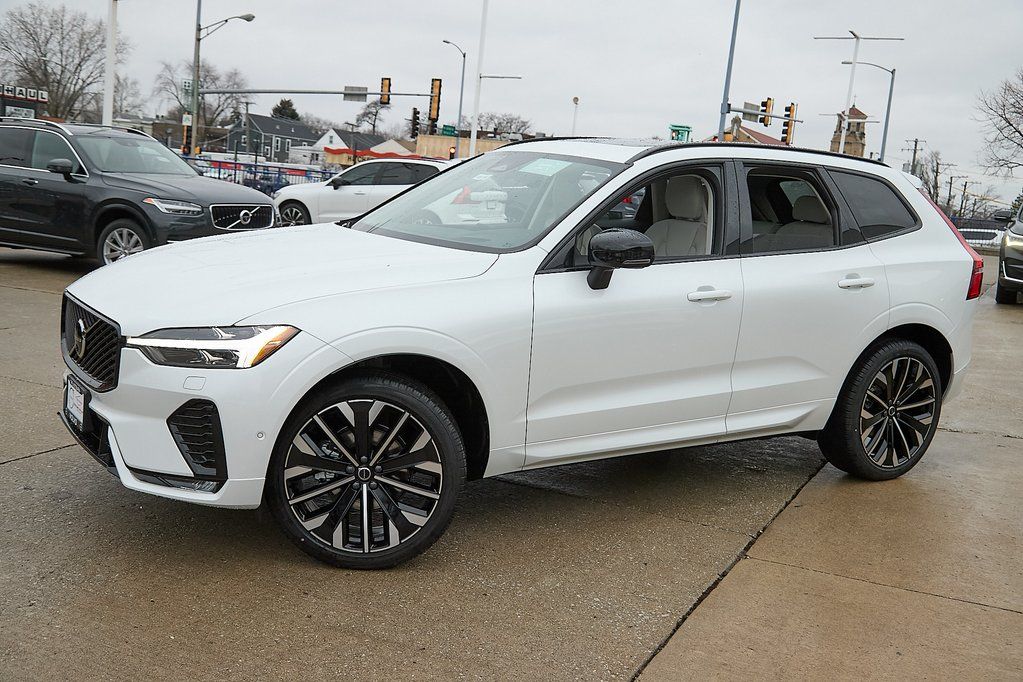 2026 VOLVO XC60 - Image 2
