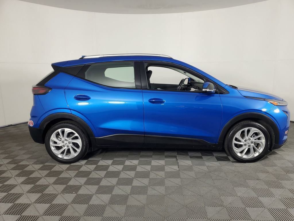 2022 Chevrolet Bolt EUV photo 3