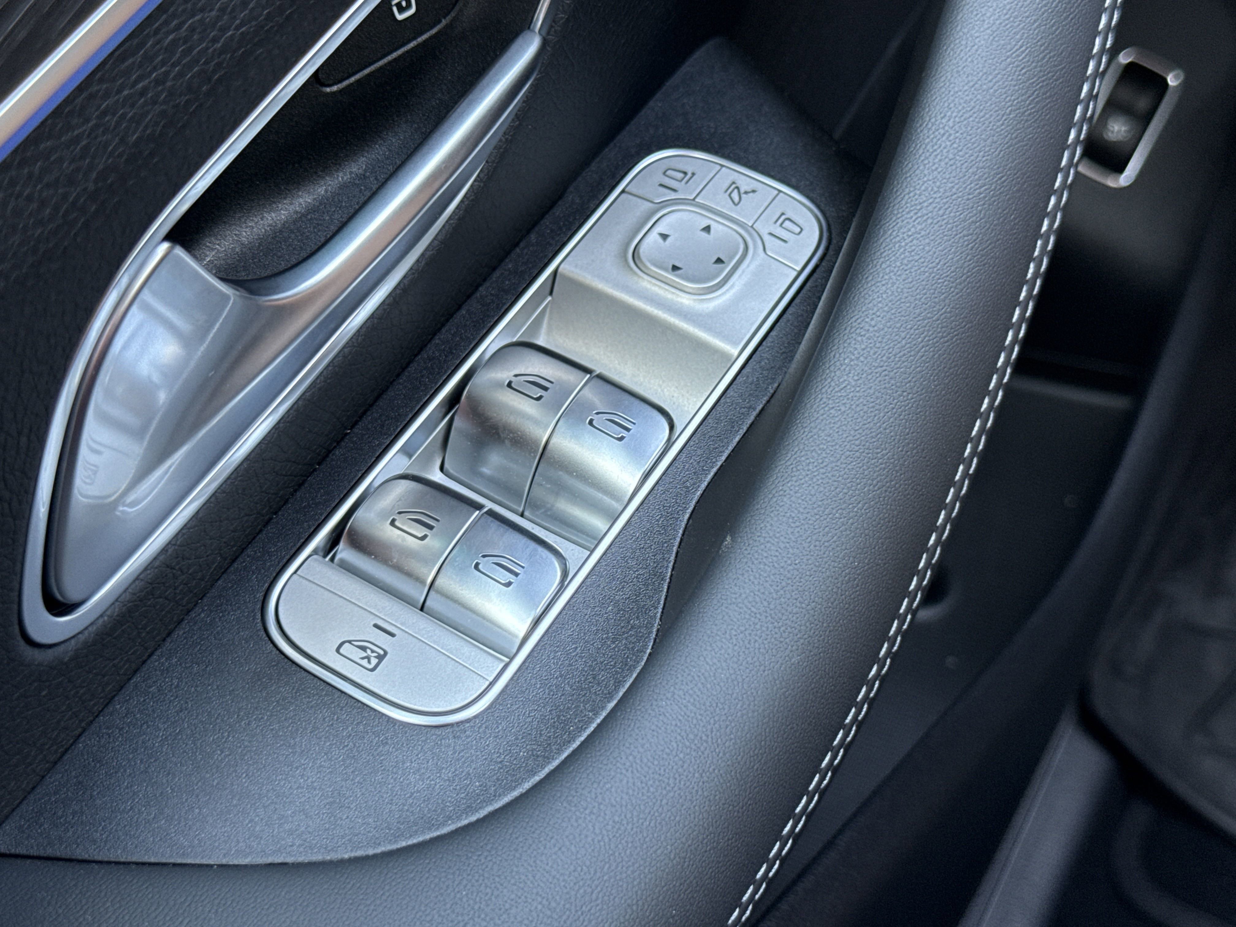 2025 Mercedes Benz GLE 53 AMG photo 23