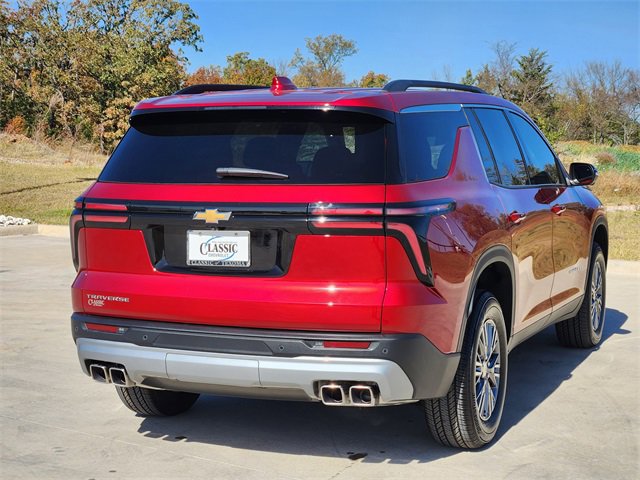 2025 Chevrolet Traverse photo 4