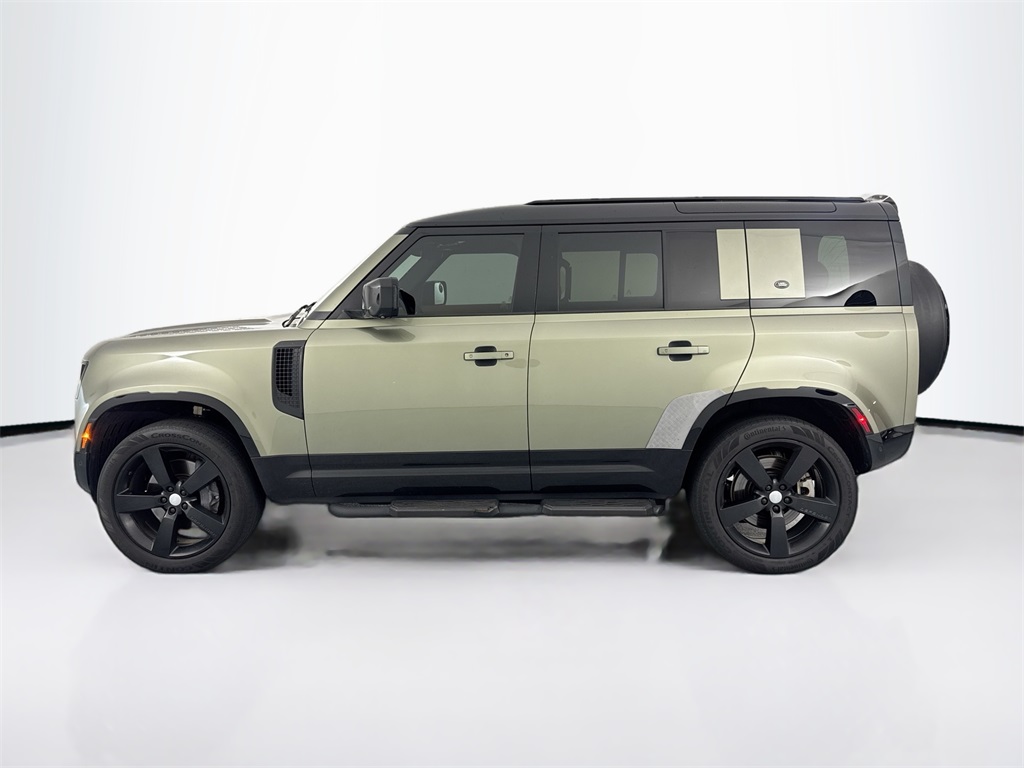 2023 Land Rover Defender 110 X-Dynamic SE photo 8