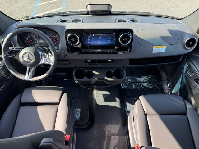 2026 Mercedes Benz Sprinter 2500 photo 3