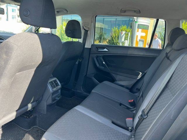 2021 Volkswagen Tiguan S photo 9
